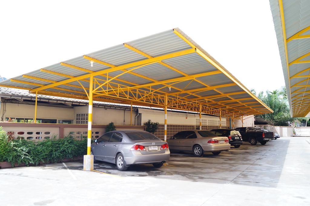 Jirasin Hotel & Apartment Ranong Exterior photo