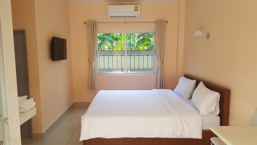 Jirasin Hotel & Apartment Ranong Exterior photo