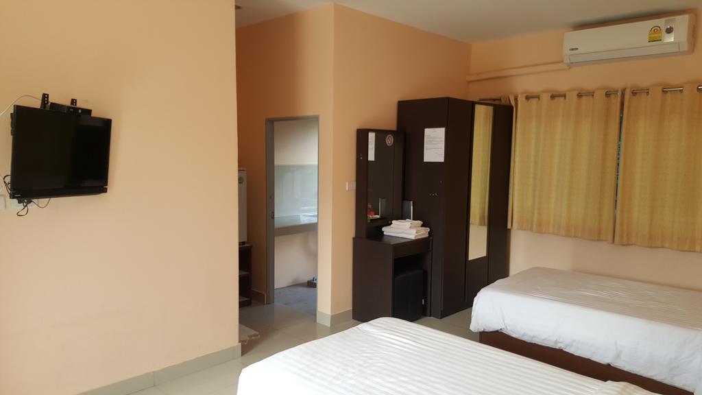 Jirasin Hotel & Apartment Ranong Exterior photo