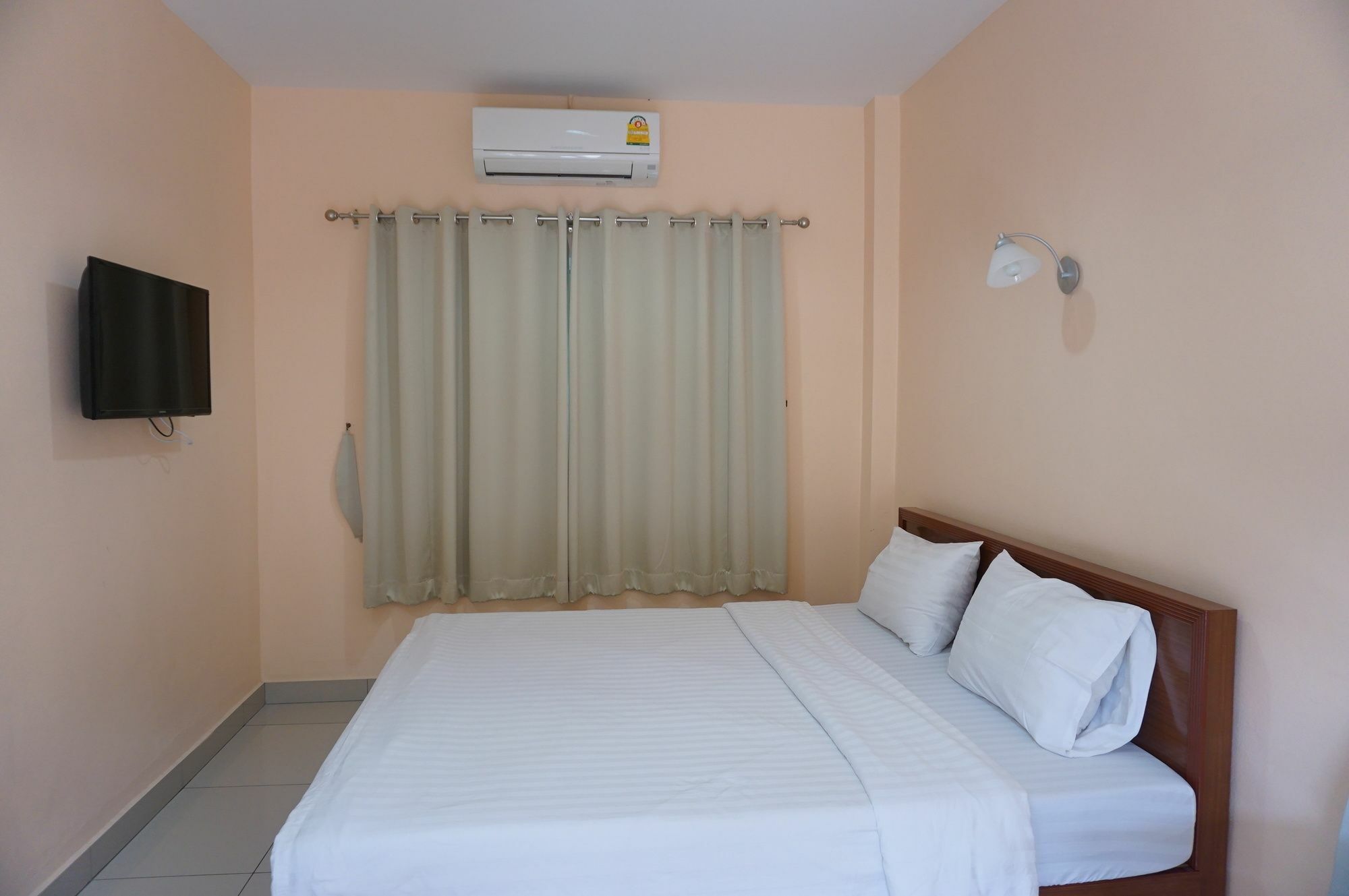Jirasin Hotel & Apartment Ranong Exterior photo