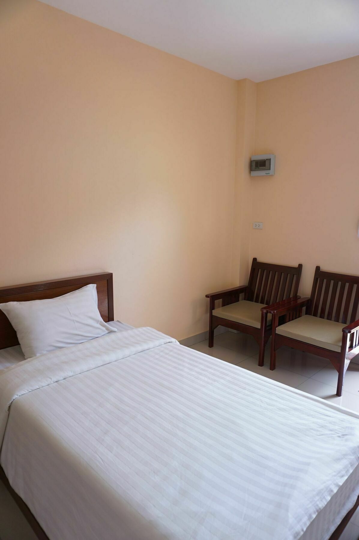 Jirasin Hotel & Apartment Ranong Exterior photo
